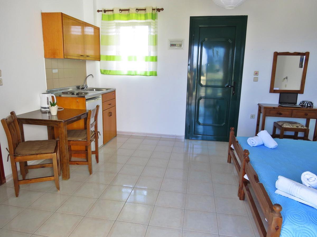 Debby Apartments Ialysos  Extérieur photo
