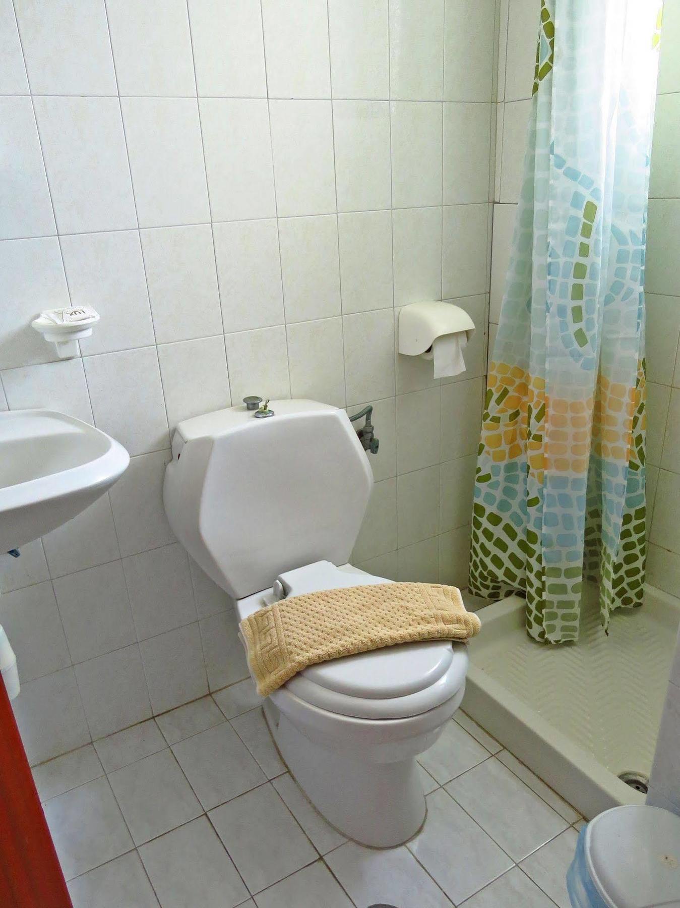 Debby Apartments Ialysos  Extérieur photo