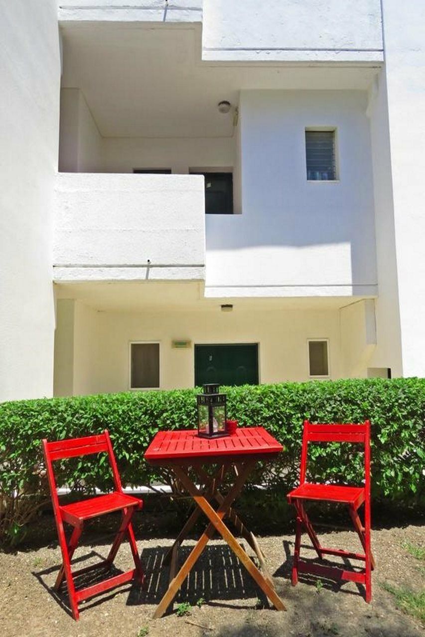 Debby Apartments Ialysos  Extérieur photo
